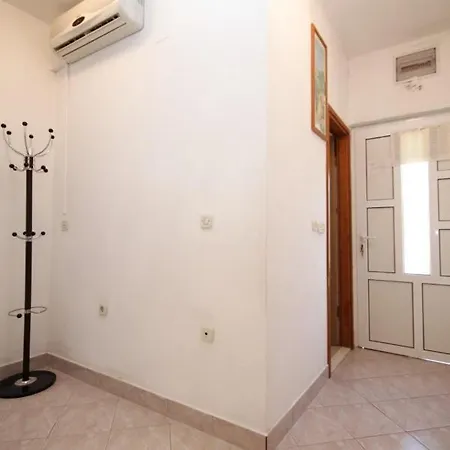 With A Parking Space Mavarstica, Ciovo - 8685 Apartment *