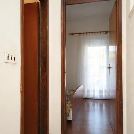 With Parking Space Mavarstica, Ciovo - 8685 شقة