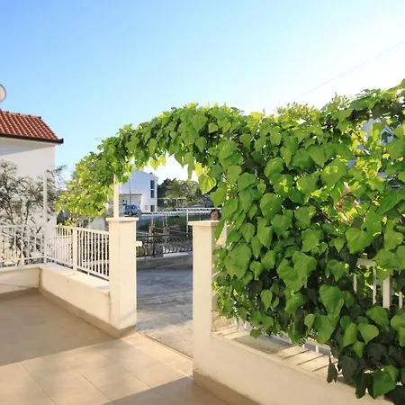 With Parking Space Mavarstica, Ciovo - 8685 Appartement Trogir